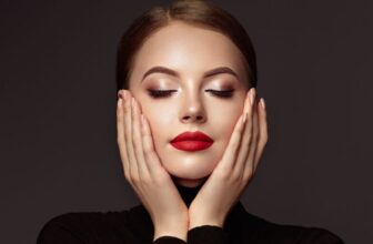 How Do You Achieve the Perfect Summer Makeup Look?